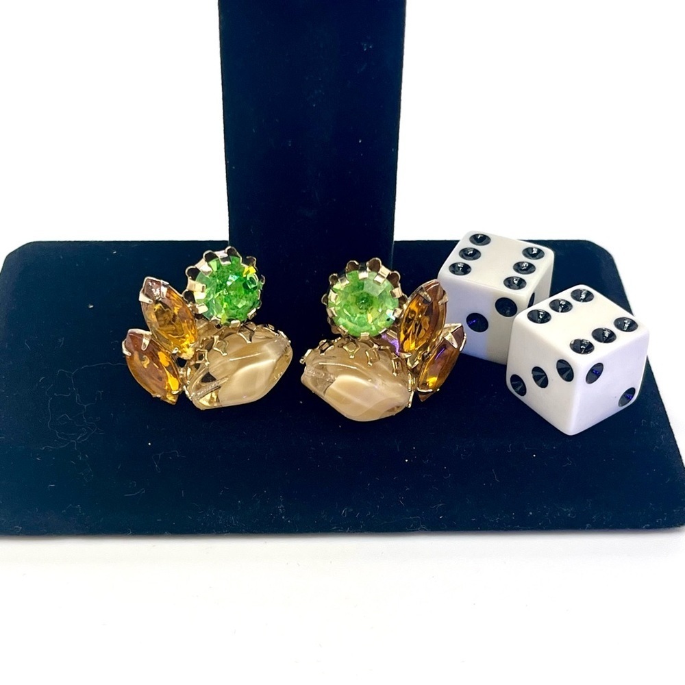 Vintage Czech Glass Cluster Earrings Peridot Green UV Reactive - Picture 10 of 11